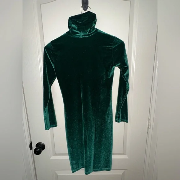 Dresses | Green Velvet Mini Dress Size Medium | Poshmark